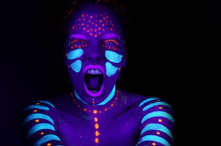 maquillage fluo